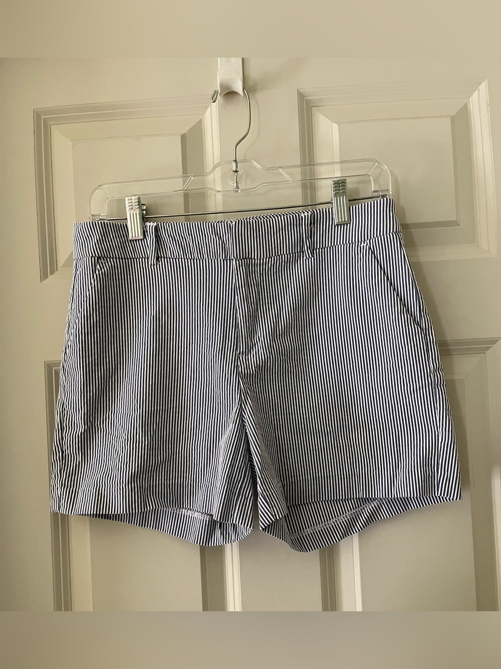 Women’s Crosby blue & white striped seersucker textured shorts nautical preppy 6
